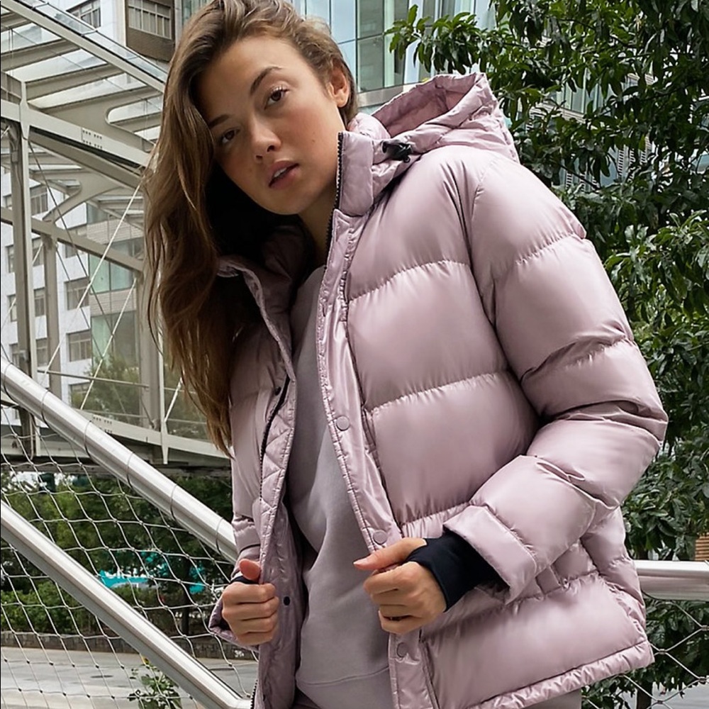 Aritzia TNA Super Puff